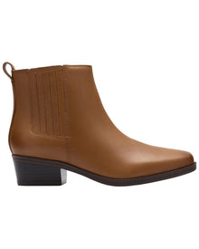 Clarks | Womens | Collection Danyelle Skip Leather Boot | Brown