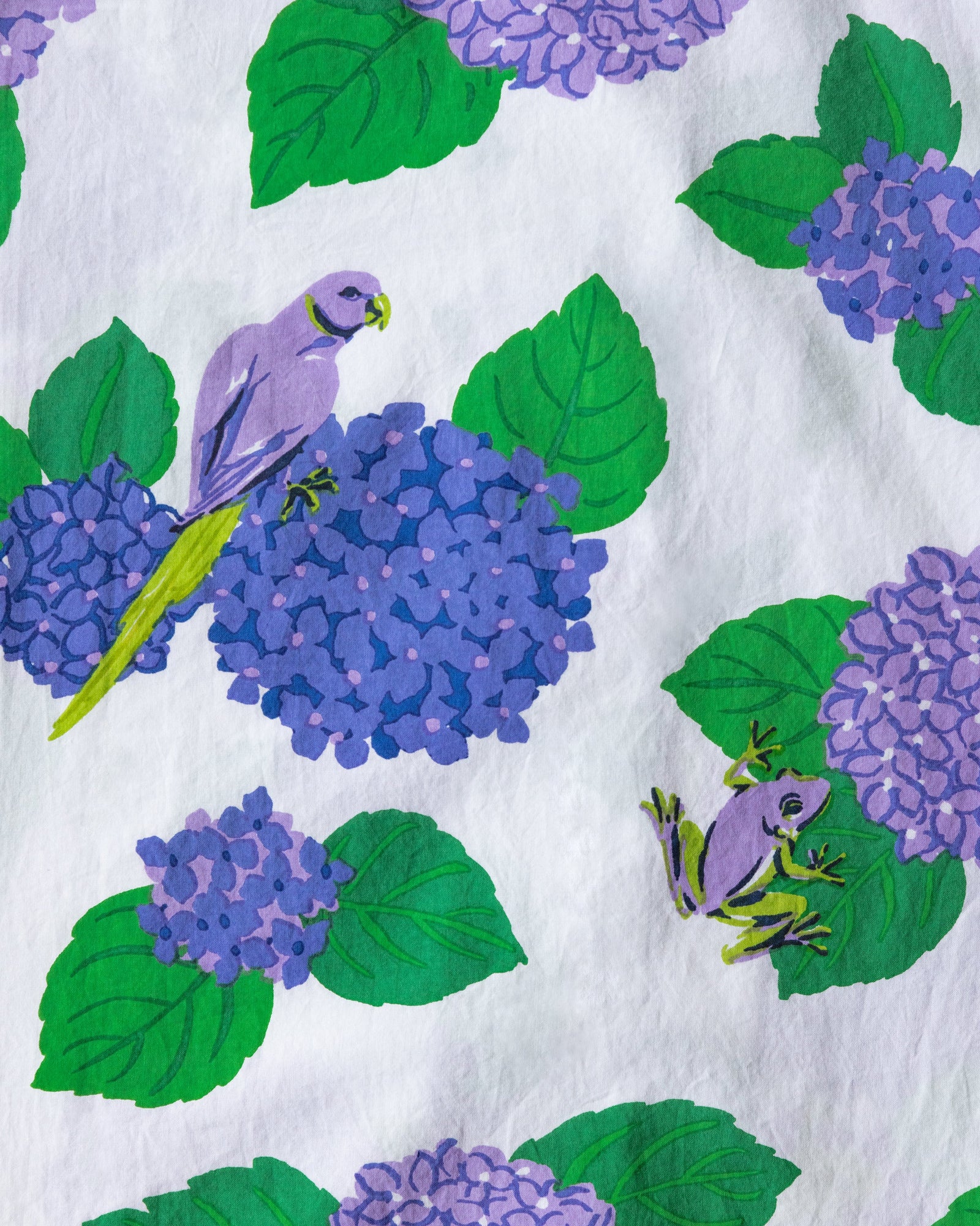 Hydrangea Hideaway - Slim-Fit Tunic - Cloud - Printfresh