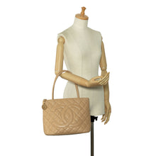 Chanel | Pre-Owned Caviar Medallion Tote - III | Brown/Beige
