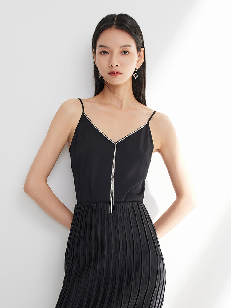 V-neck rhinestone chain camisole | Black