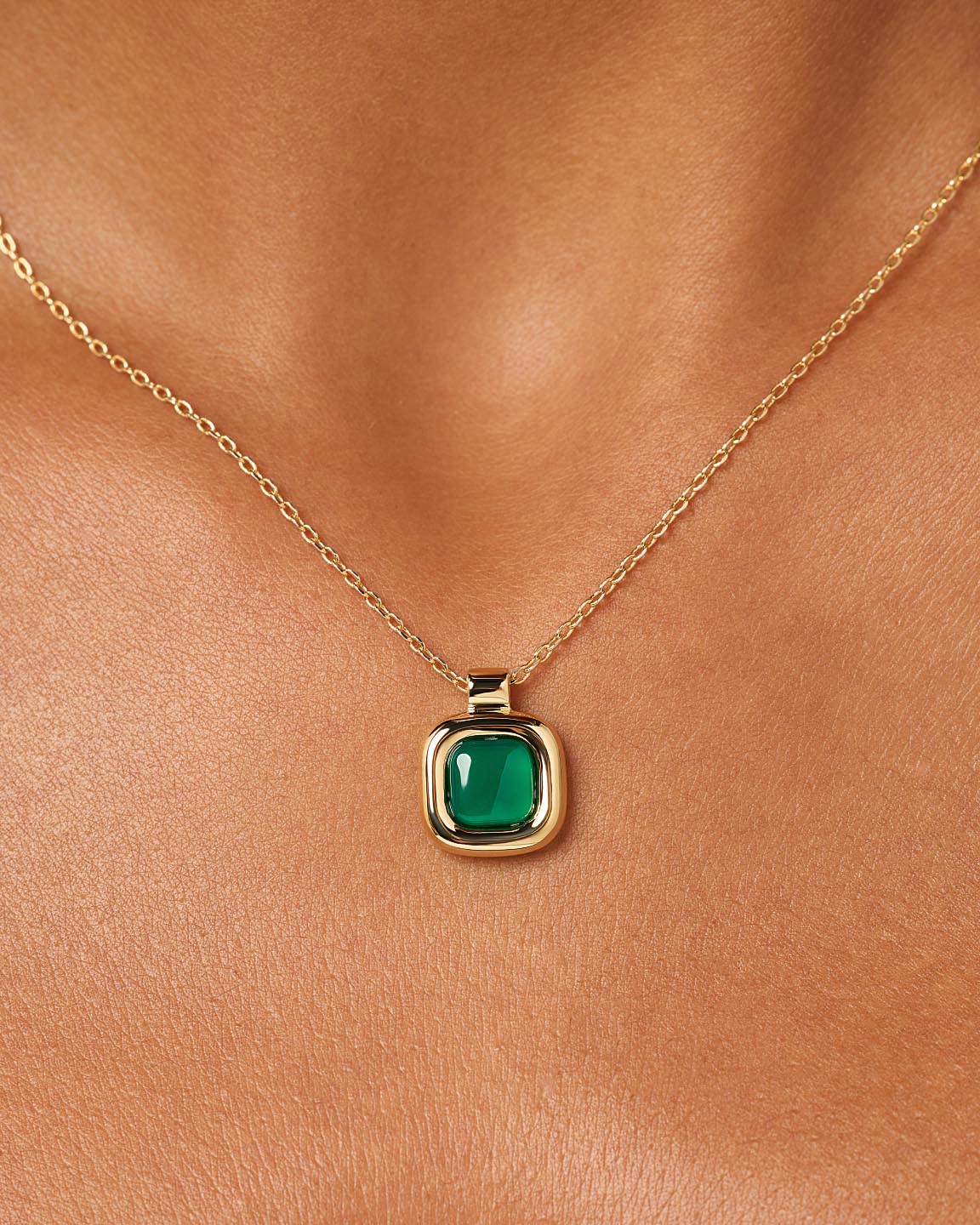 Clara Pendant | 14K Gold on Brass | Green Onyx