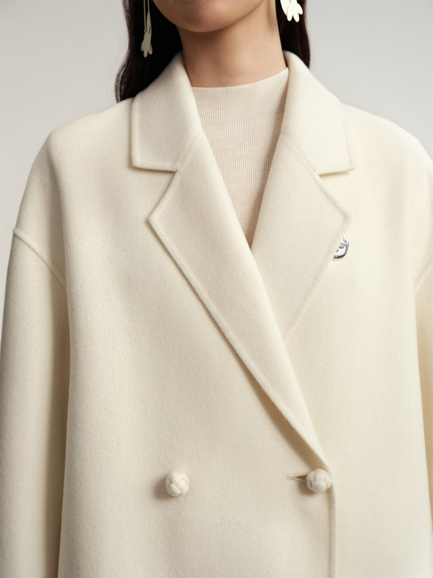 Notched Collar Cashmere Double-Breasted Coat | White