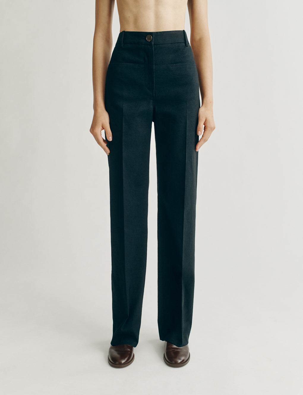 Womens | The Drop-Pocket Trousers in Striated Cotton | Midnight