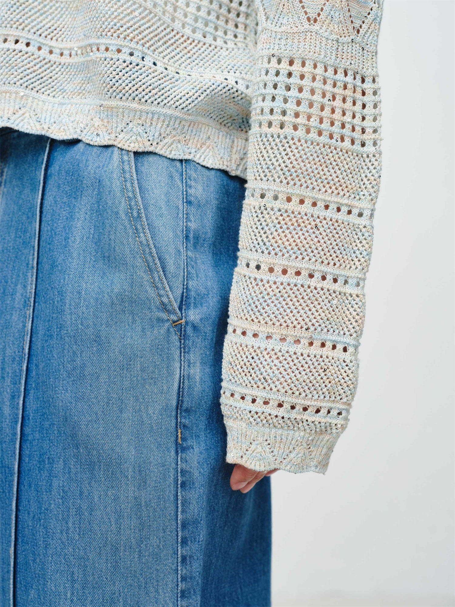Hollow Fitted Knit Cardigan | Blue