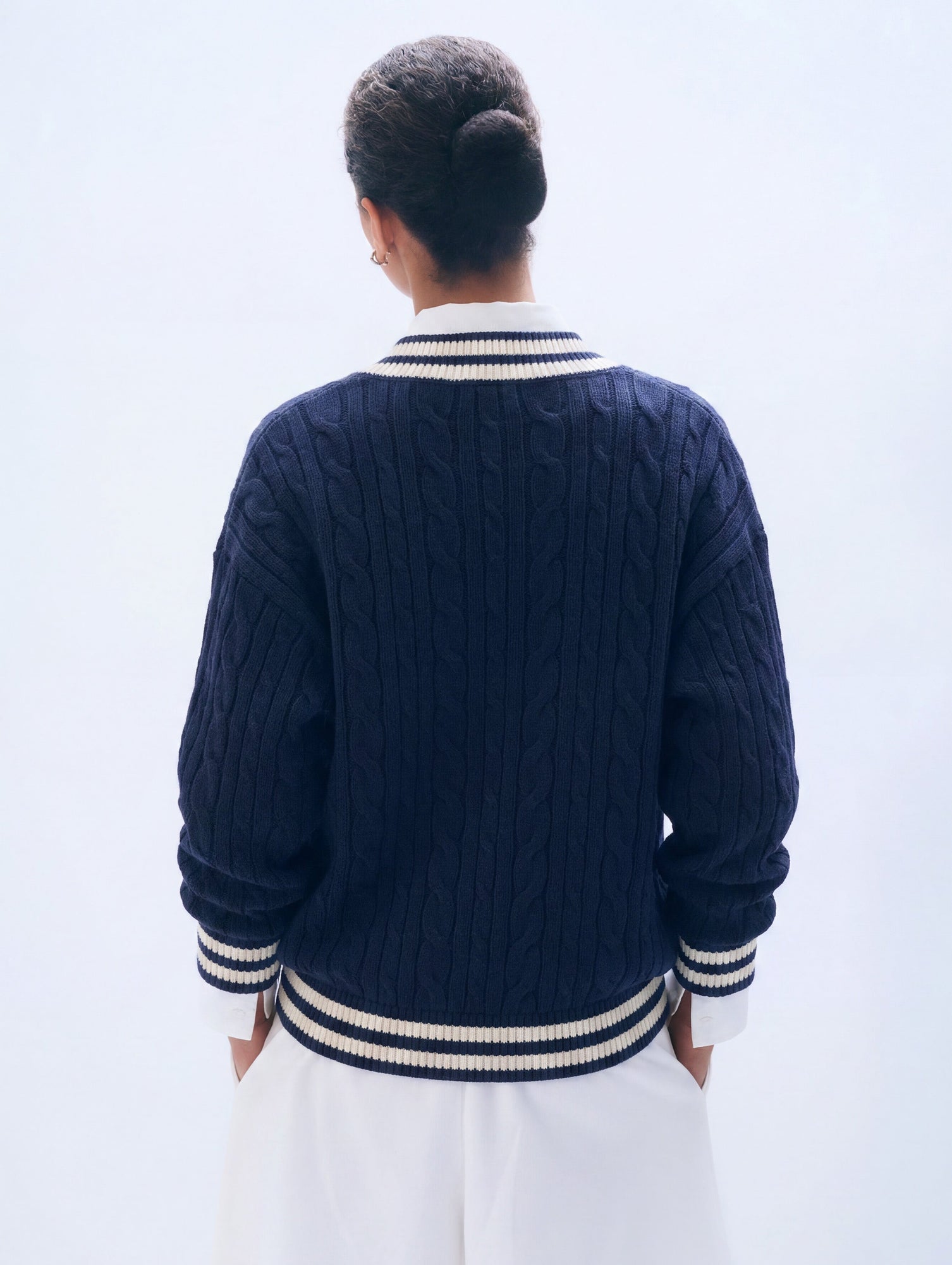 Varsity Cotton V Neck | Navy/Ivory