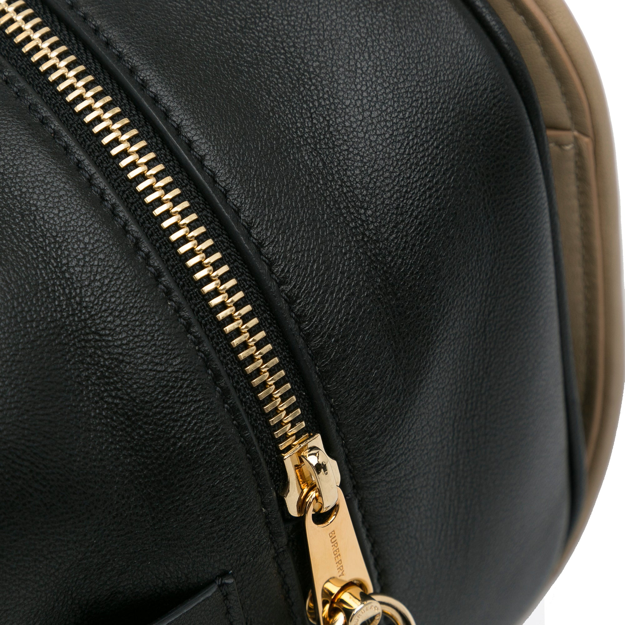 Burberry | Pre-Owned Quilted Cube Chain Shoulder Bag | Brown