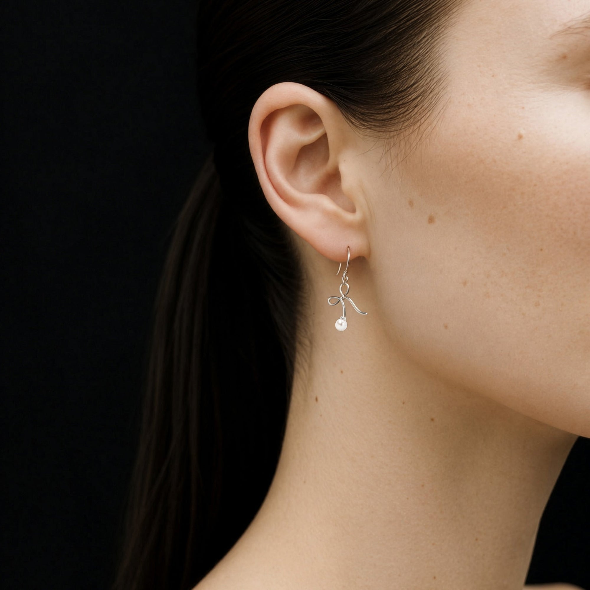 BB Earrings | Sterling Silver | Freshwater Pearl
