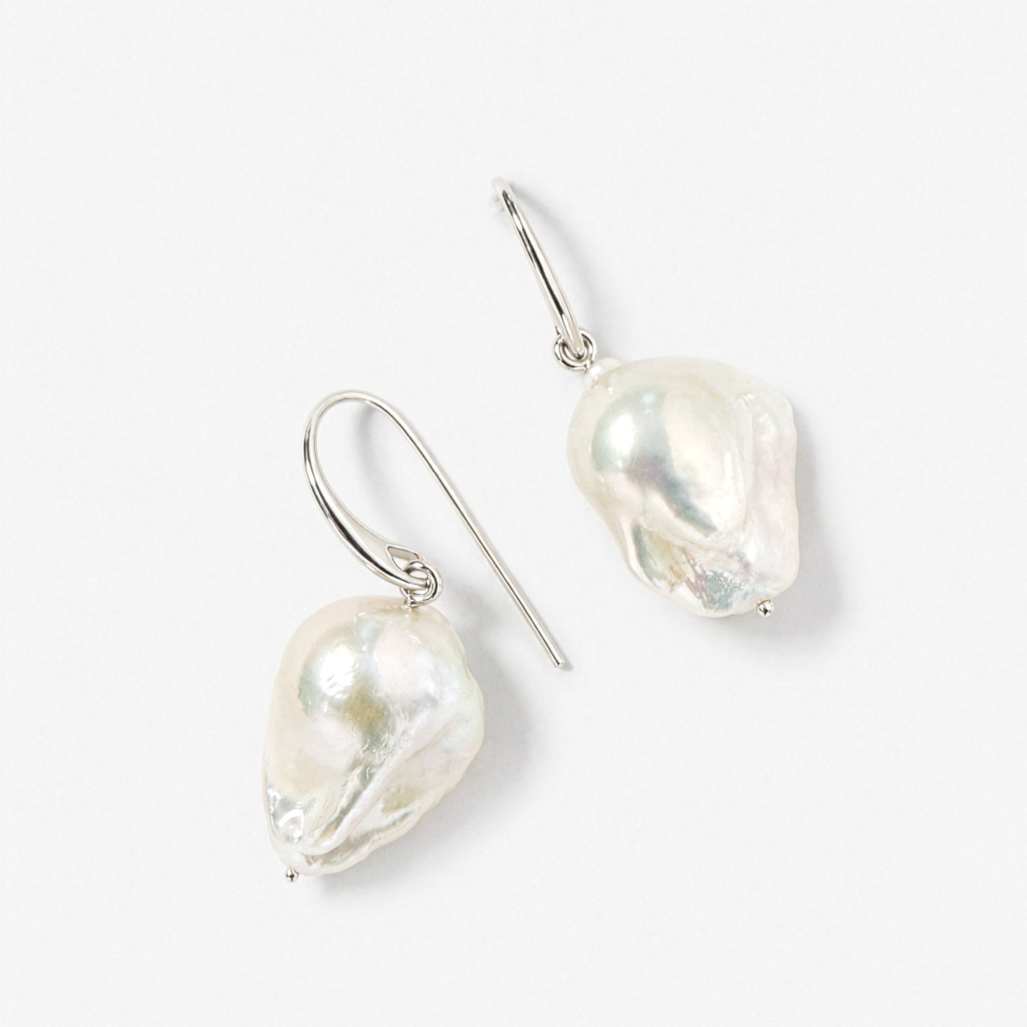 Daze Earrings | Sterling Silver | Freshwater Pearl