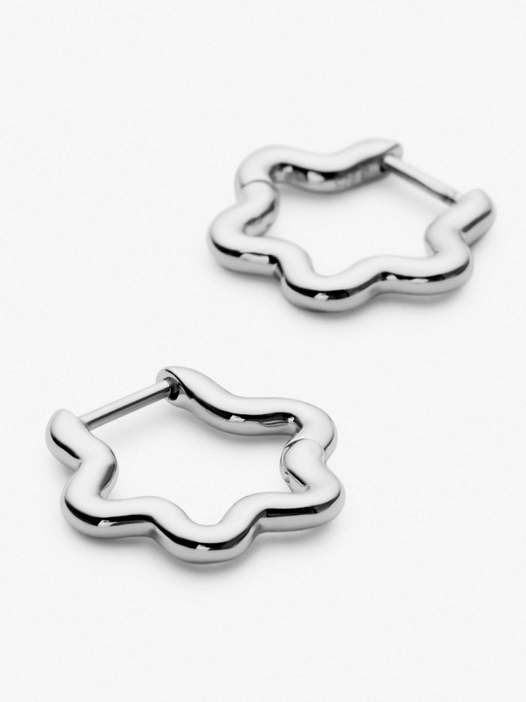 Onda Mini Hoop Earrings | Sterling Silver
