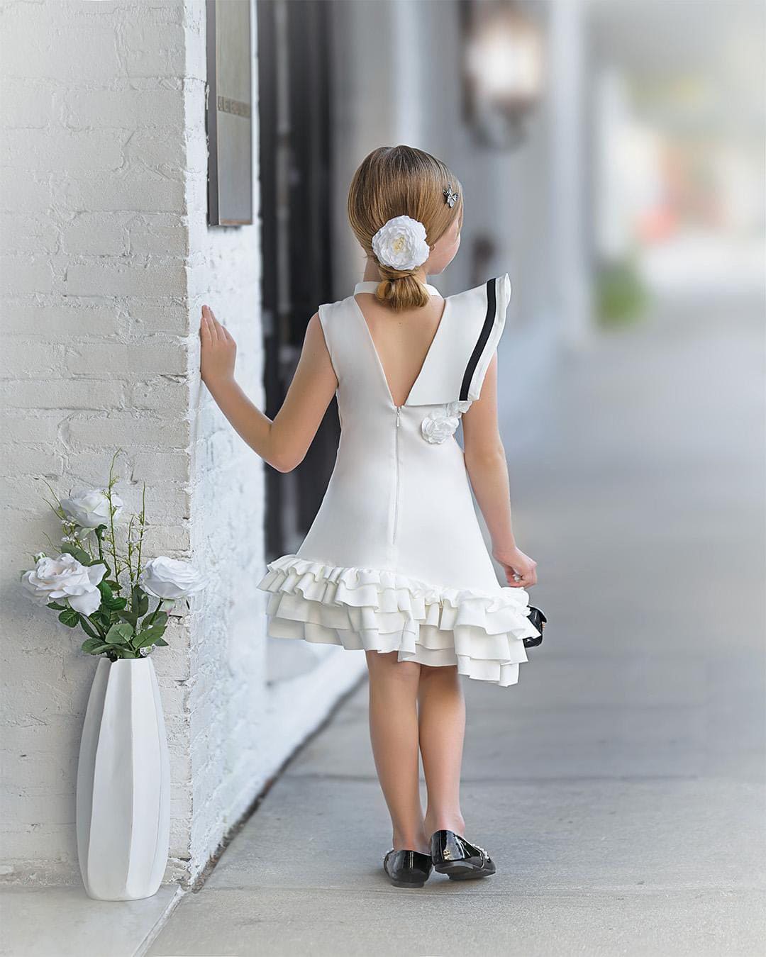 Girl | Alex Ruffle Dress with Contrast Line | White x Black