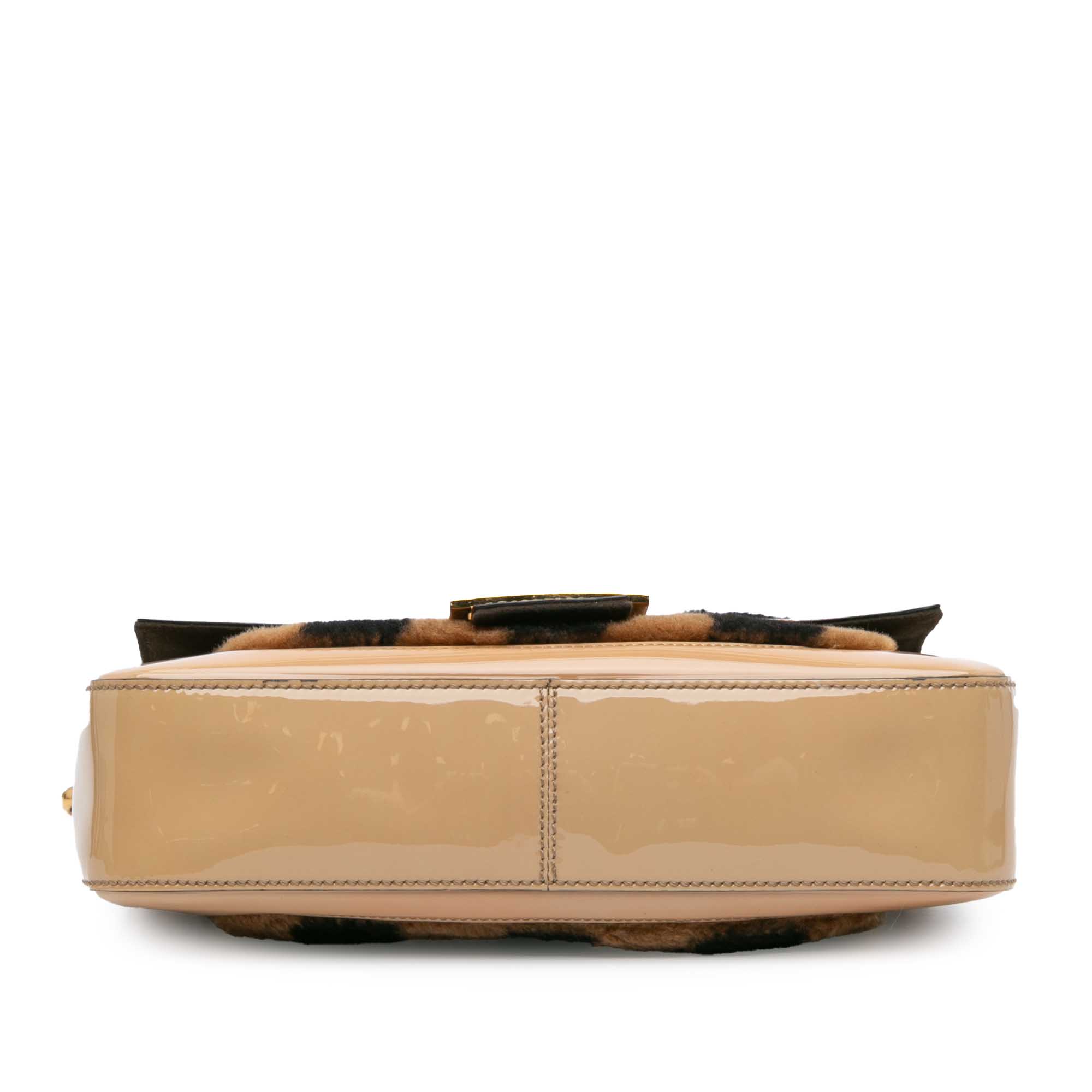 Fendi | Pre-Owned Shearling Pequin Baguette Satchel | Brown/Beige