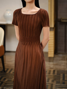Pleated Waist-Cinched Dress | Brown