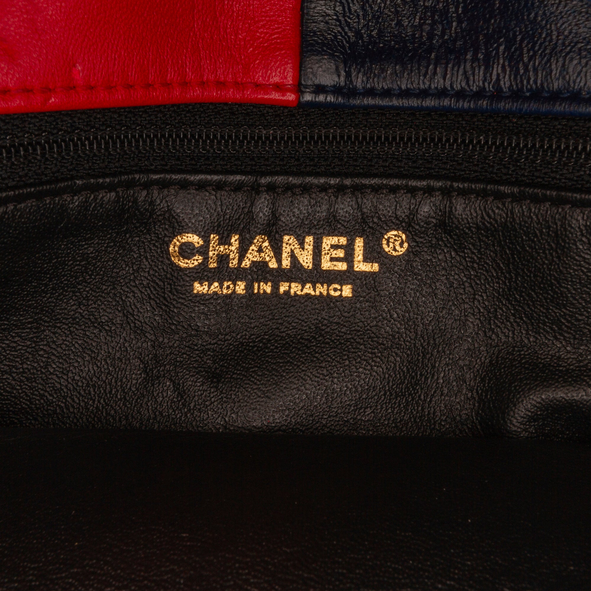 Chanel | Pre-Owned Pagoda Colorblocking Shoulder Bag | Multi