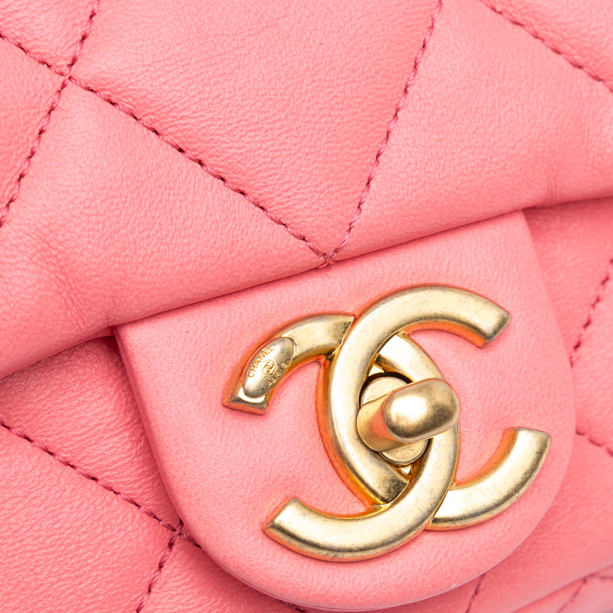Chanel | Pre-Owned Mini Quilted Lambskin Funky Town Flap - II | Pink