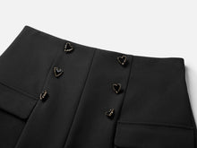 High-waisted Love Button Shorts | Black