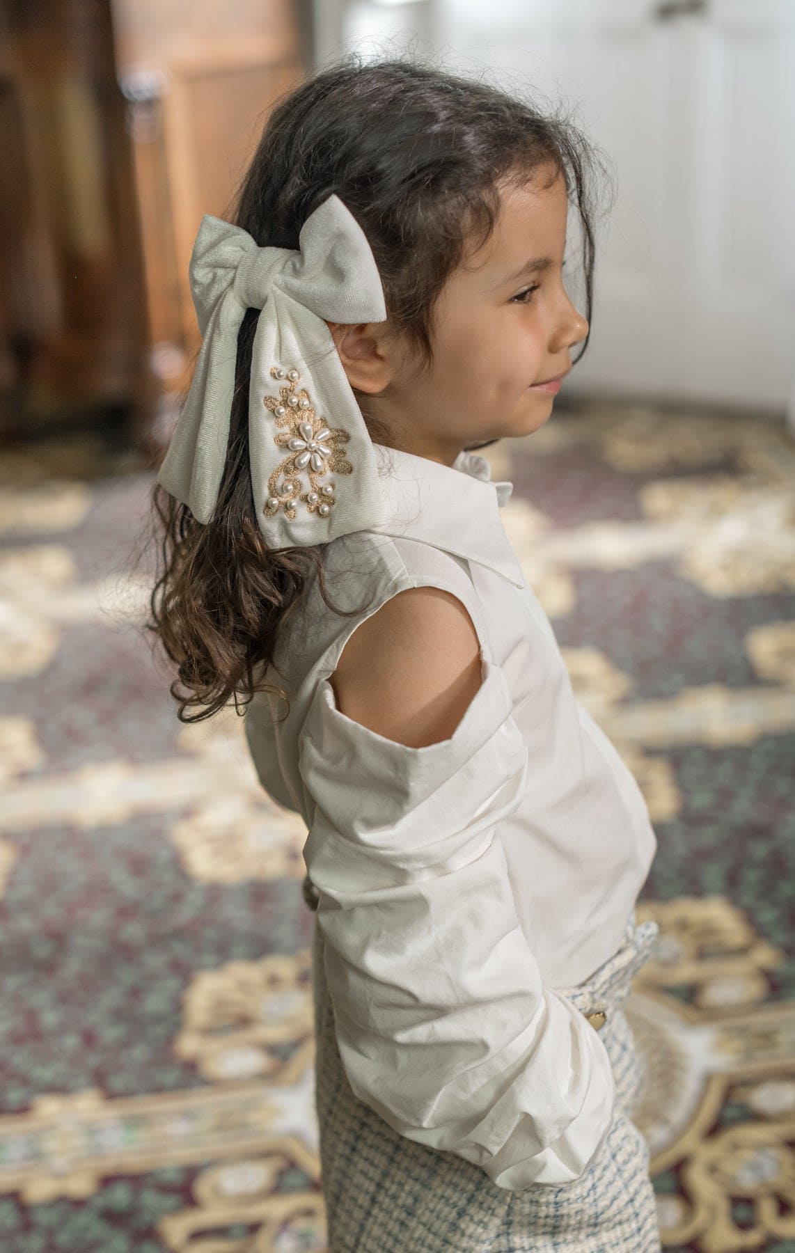Girl | Iris Blouse and Tweed Shorts Set | White x Ivory x Blue
