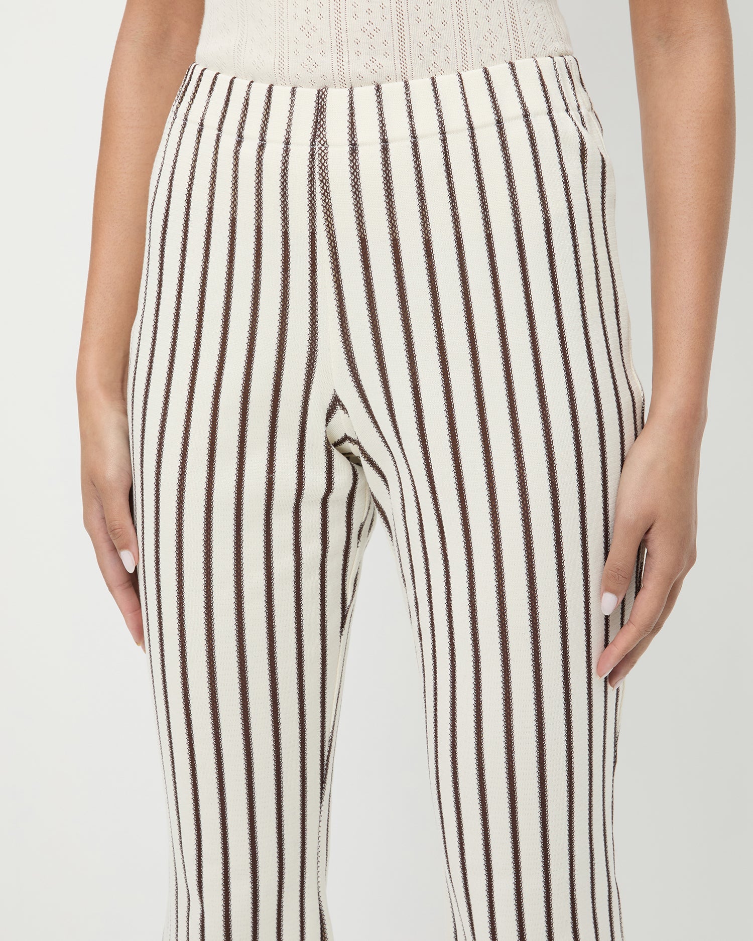 Color: Brown Stripe