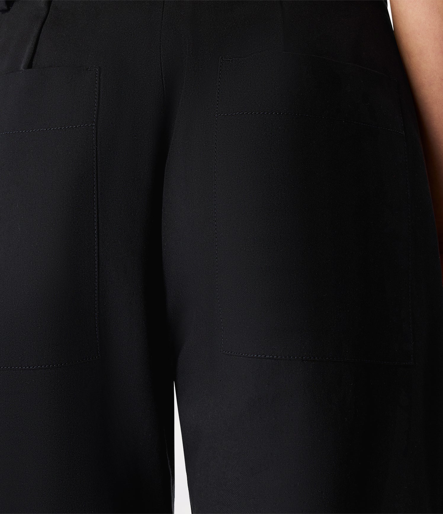 Another Tomorrow Curved Cargo Pant in Black – Cotton Women's Trousers