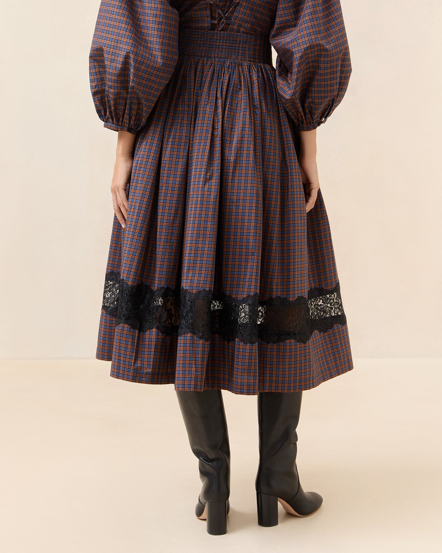 Color: Navy/Rust Plaid/Black