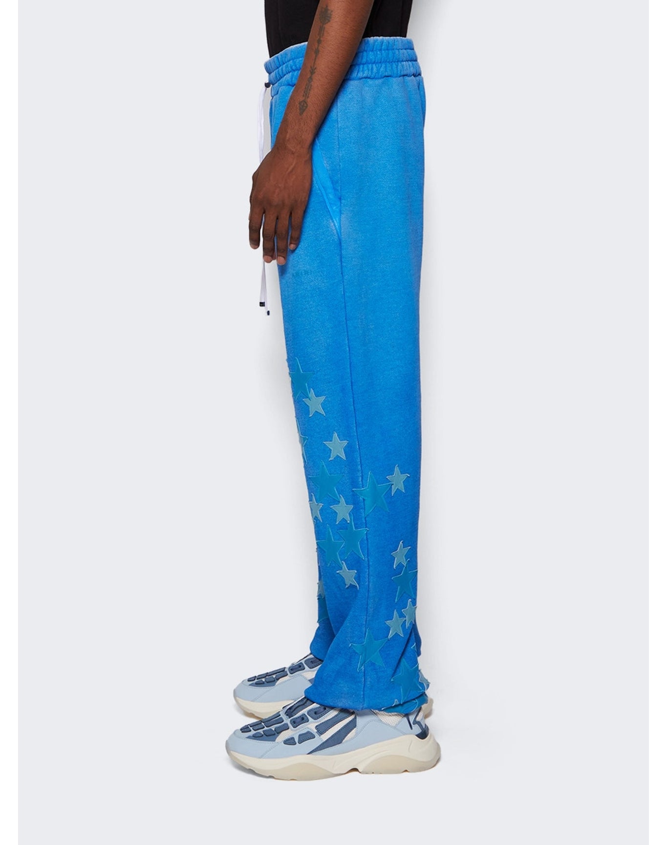 Amiri | Men | Pig t Spray Star Sweatpants | Heather Carolina Blue
