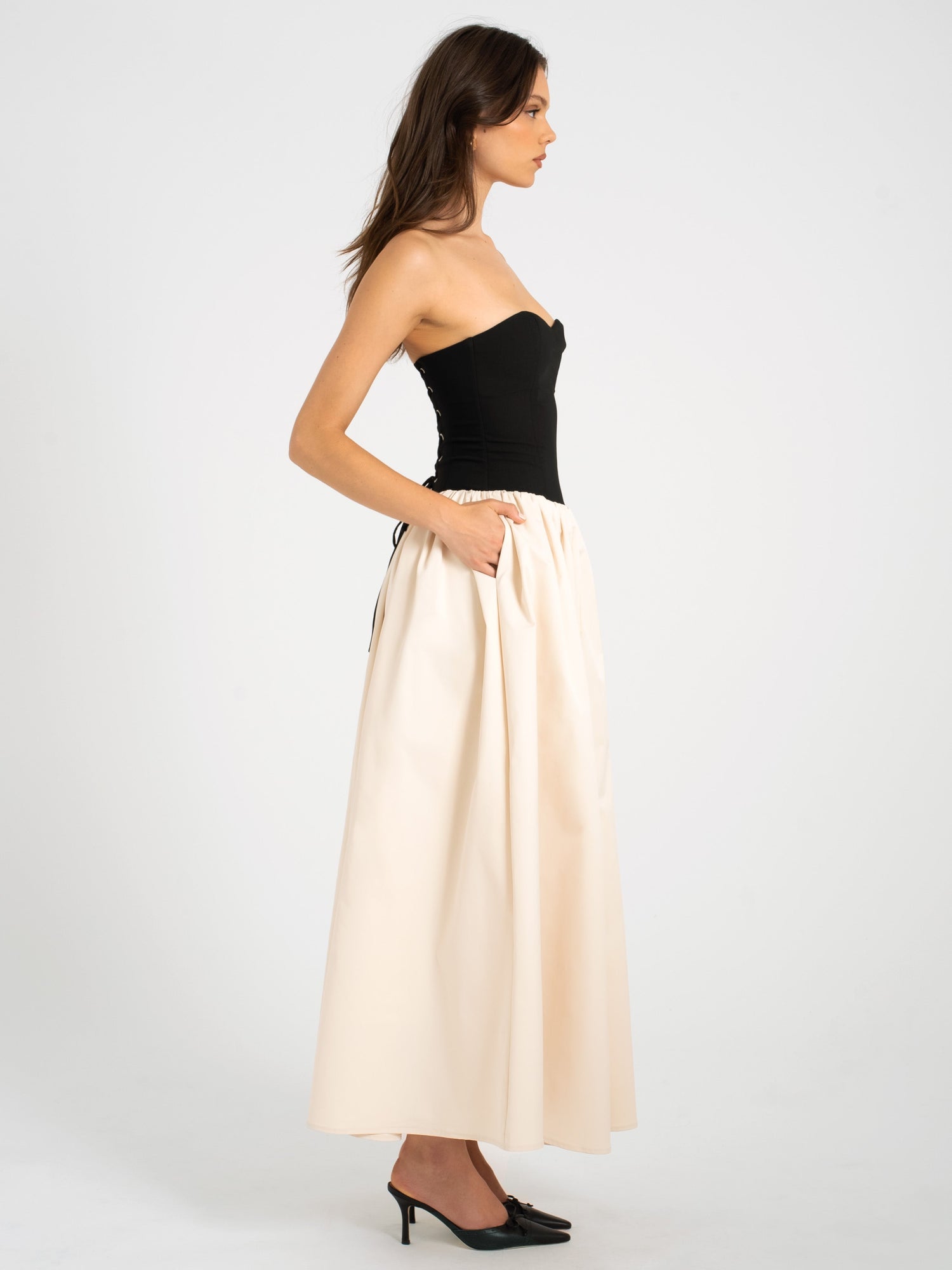 Sana Sweetheart Lace-up Back Drop Waist Maxi Dress | Black/Beige