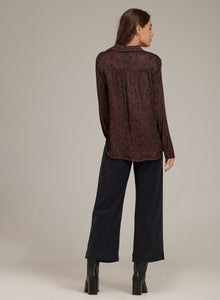 Long Sleeve Rounded Hem Button Down | Brown Snake Print