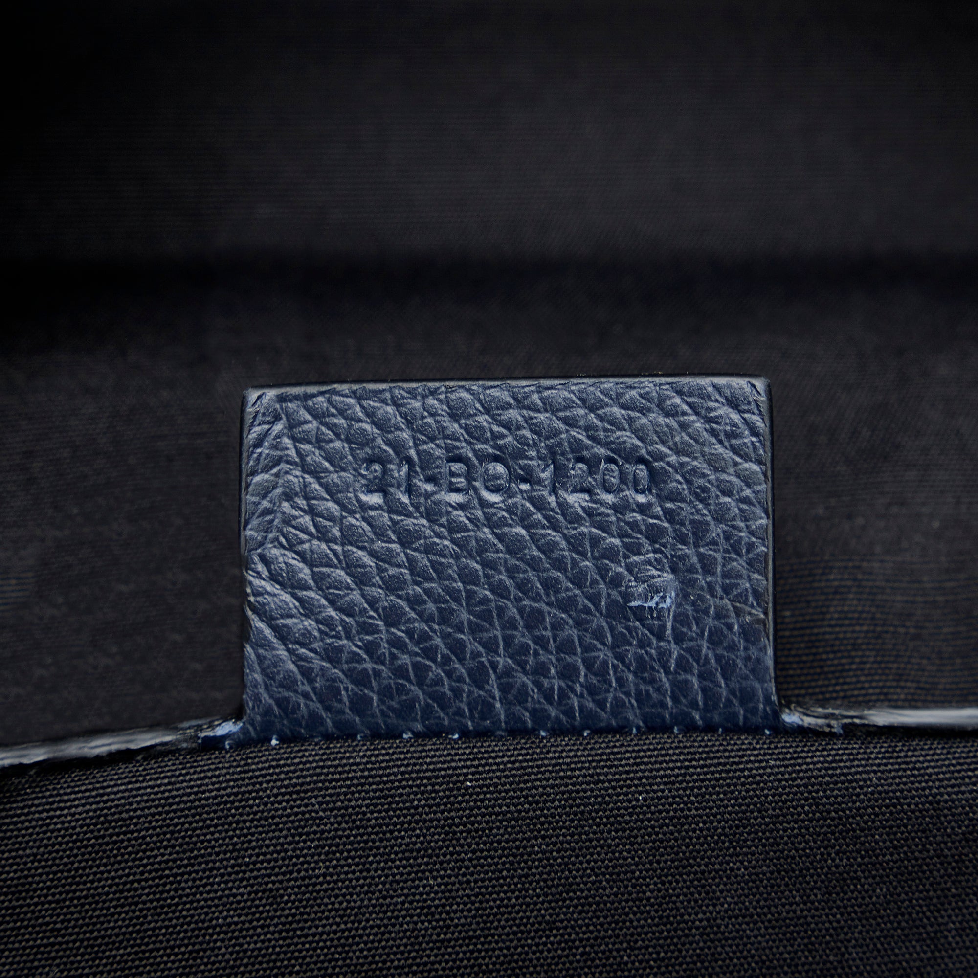 Dior | Pre-Owned Shawn Stussy Grained Calfskin Year of the Ox Sling Bag | Blue/Navy