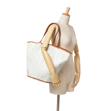 Goyard | Pre-Owned Goyardine Reversible Belharra Tote | White