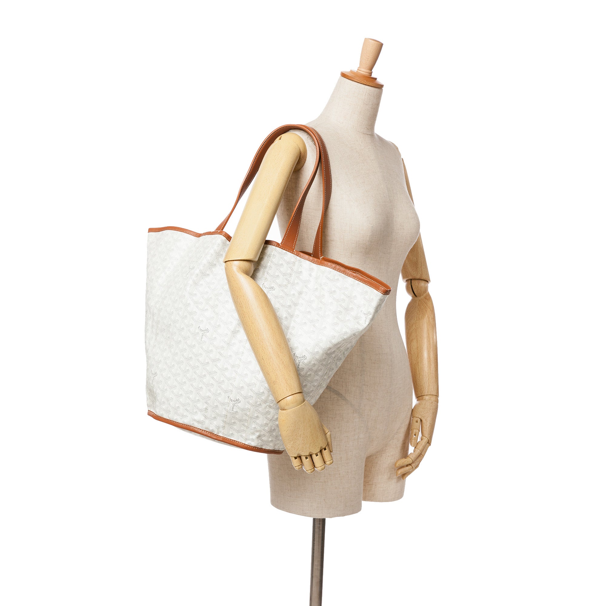 Goyard | Pre-Owned Goyardine Reversible Belharra Tote | White