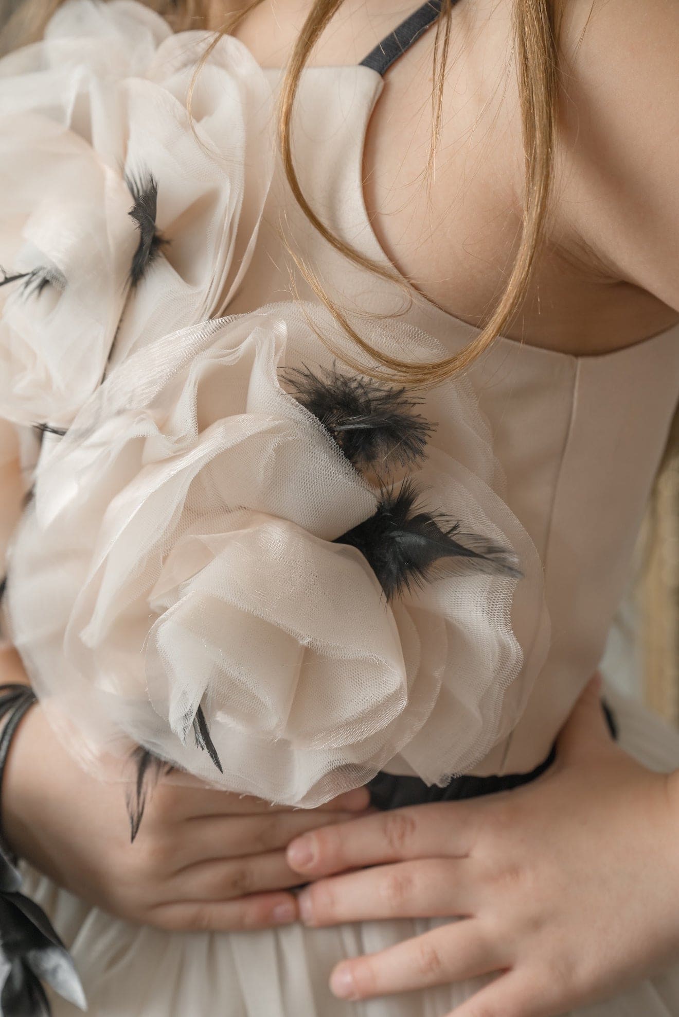 Girl | CocoCaramel Top | Beige x Black