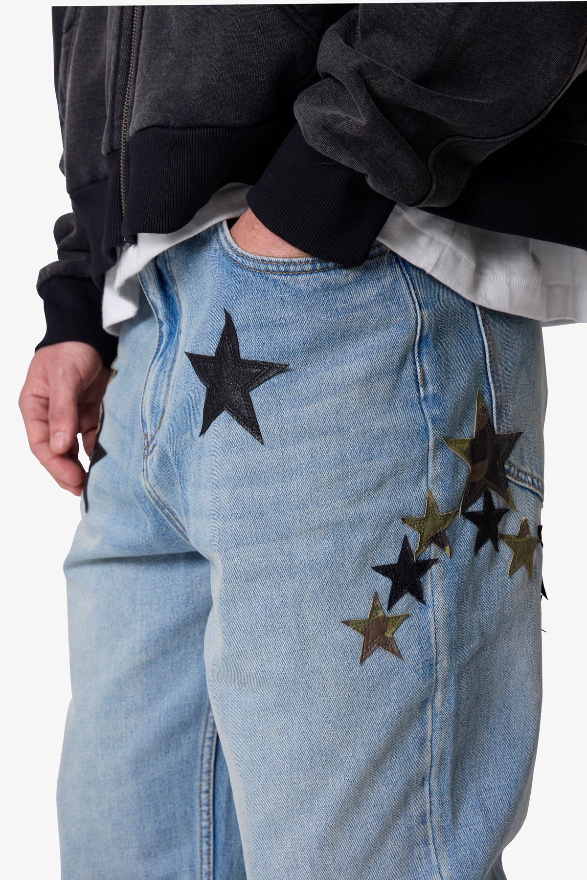 Baggy Camo Star Patch Denim | Medium Blue