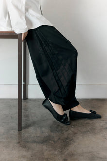 Charlotte | Anaya Side-Pleat Pant in Size Small