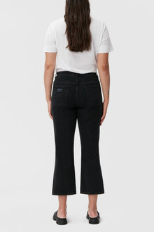 Betzy Cropped Jeans | Washed Black/Black