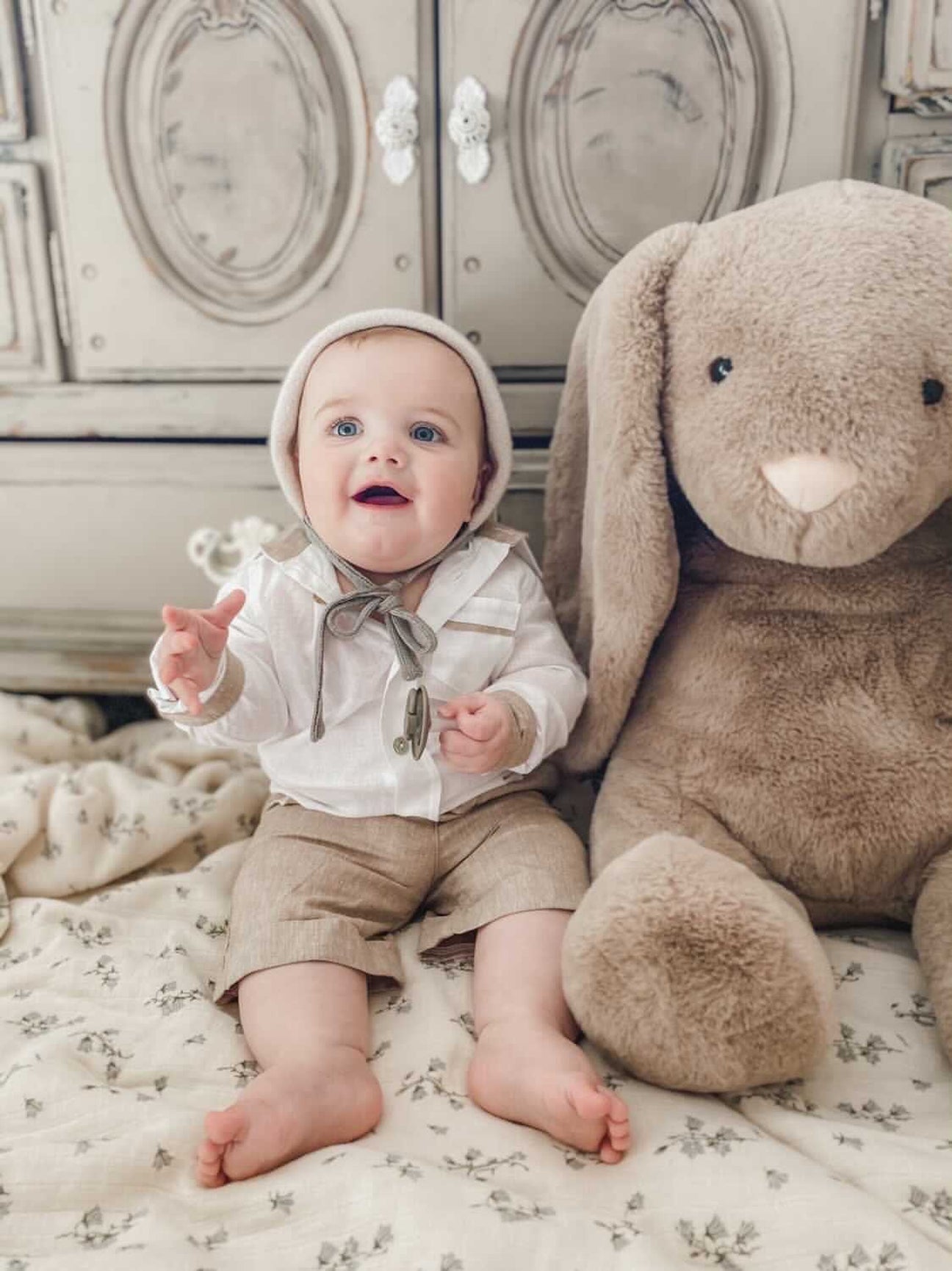 Boy | Ashton Linen Top and Shorts Set | White x Beige