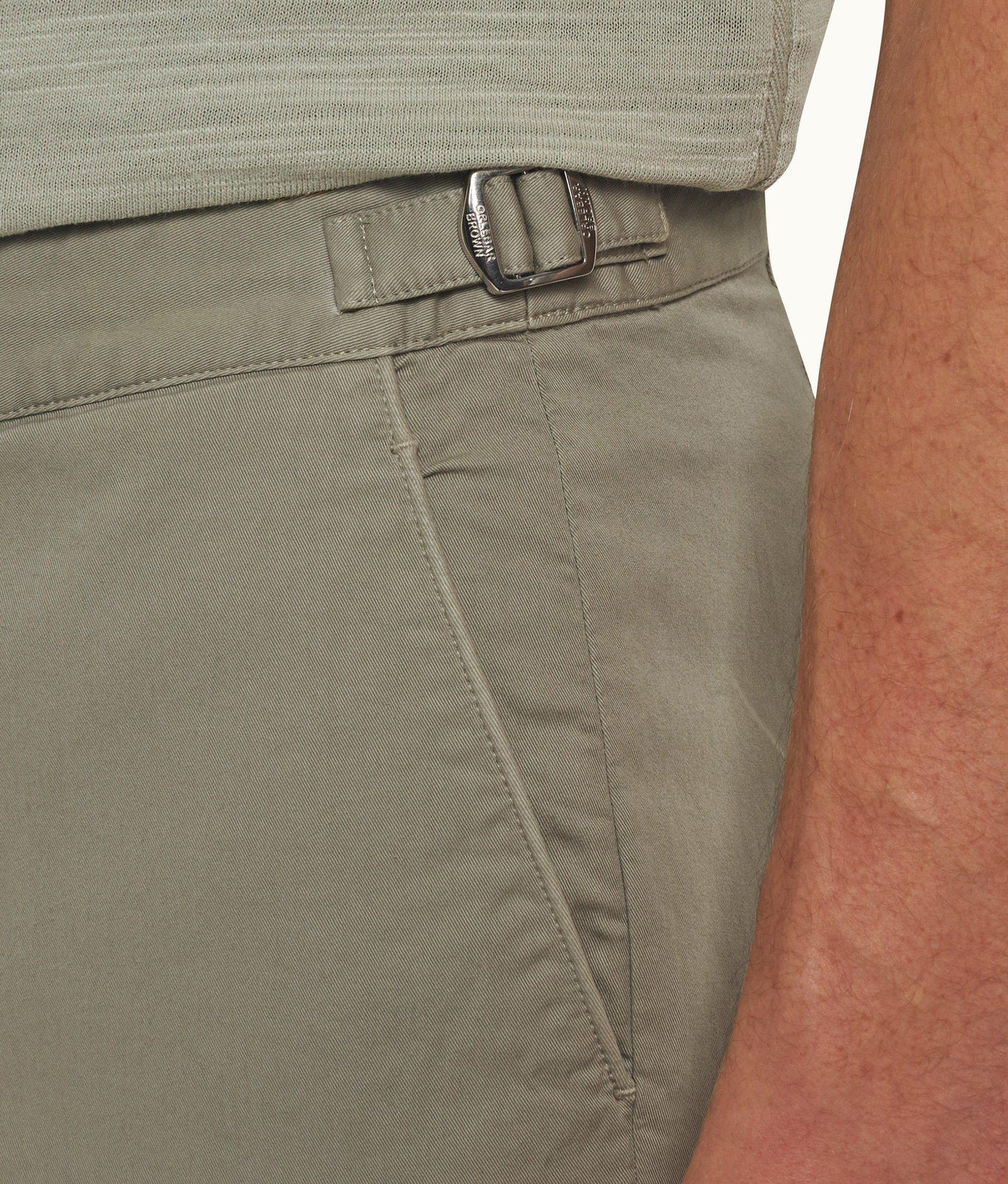 Bulldog Cotton Twill Mid-Length Cotton Twill Shorts | Cliff Grey