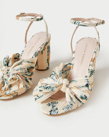 Color: Nova Floral