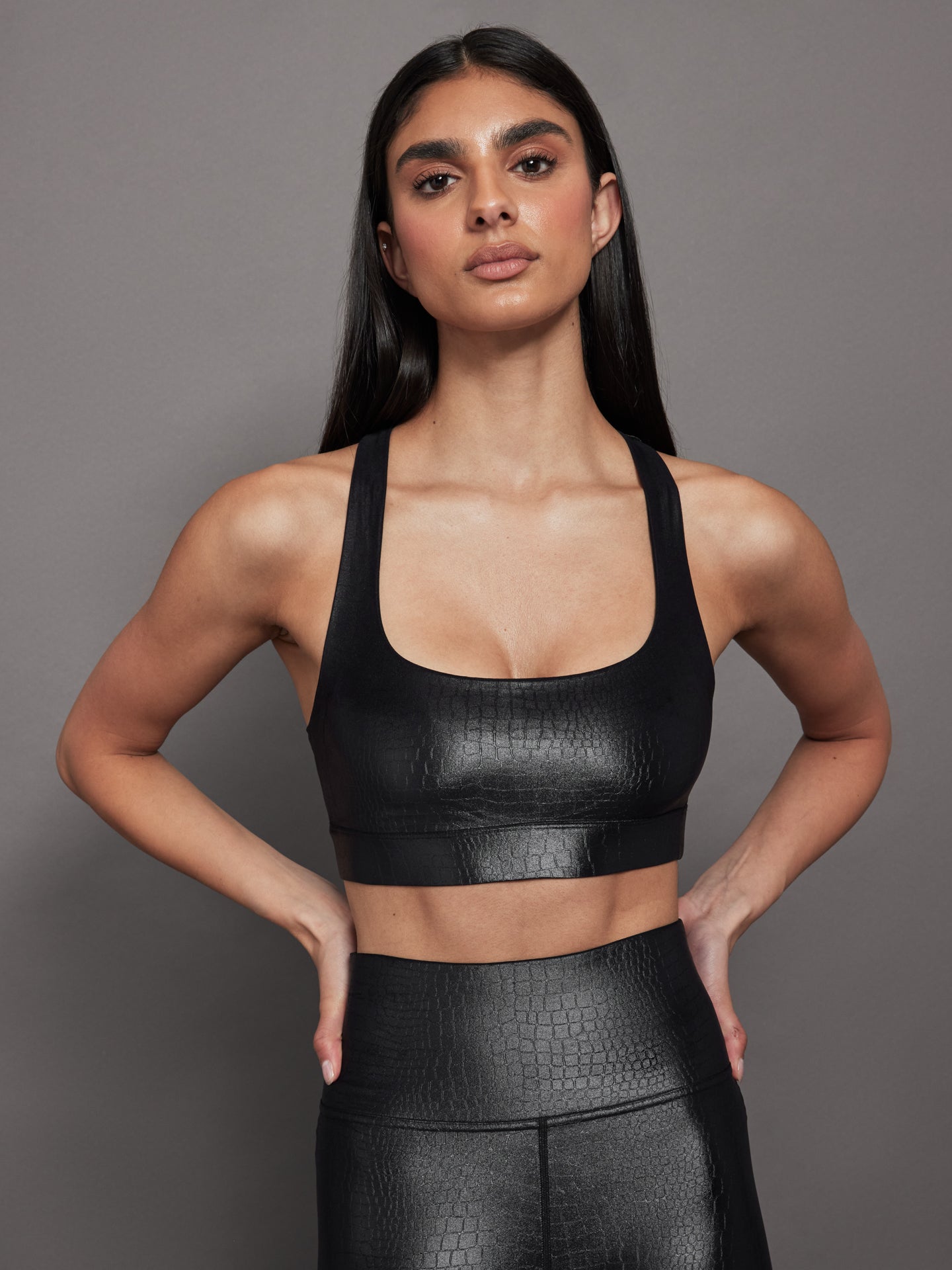 Carbon38 | Criss Cross Bra in Crocodile Takara Shine | Black