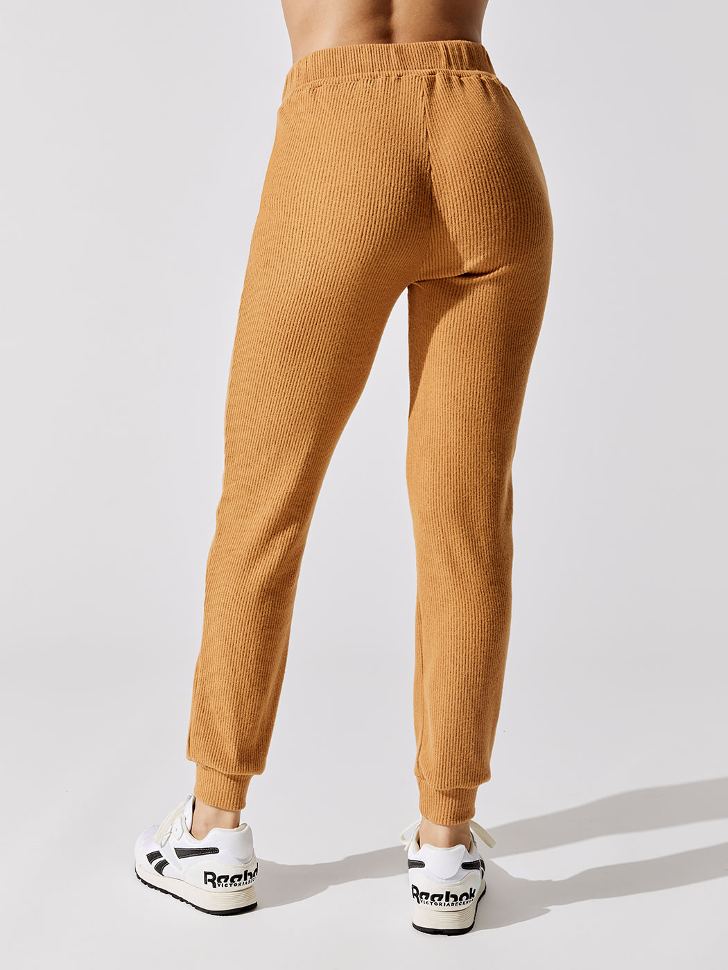 Carbon38 | Brushed Ribbed Slim Jogger | Brown Sugar