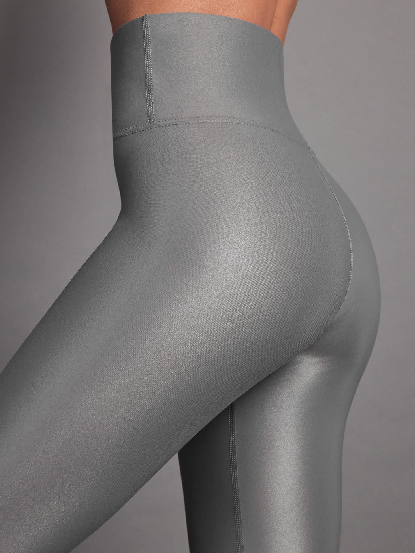 Carbon38 | High Rise Full-Length Legging in Takara Shine | Steel Grey