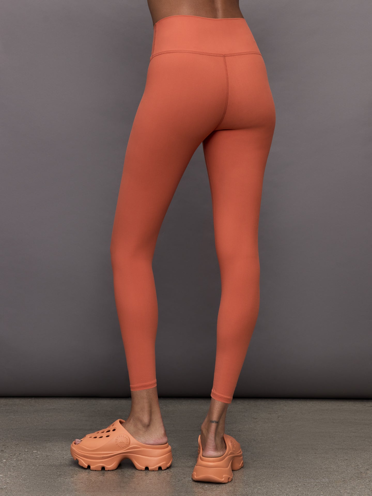 Carbon38 | High Rise Legging in Melt | Burnt Sienna