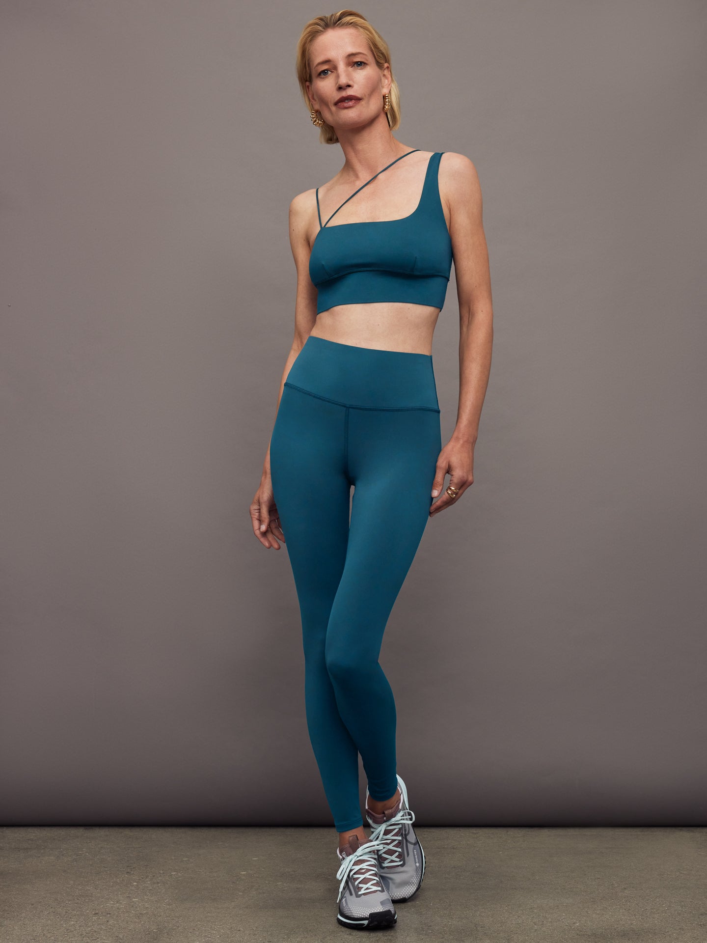 Carbon38 | Asymmetrical Strappy Bra in Diamond Compression | Deep Lagoon