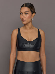 Carbon38 | Soft Sculpt Sports Bra in Takara Shine | Black