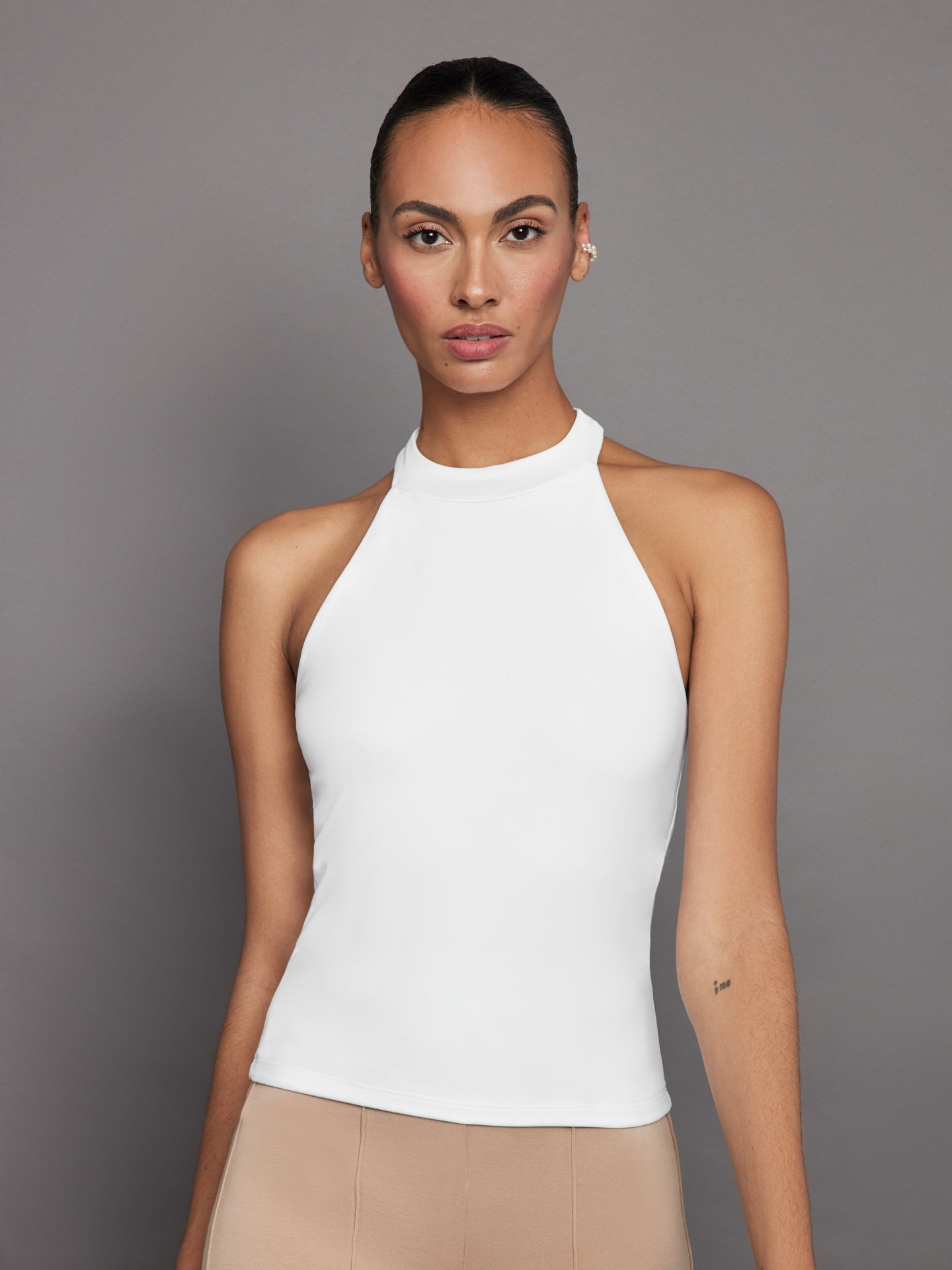 Carbon38 | SLEEVELESS MOCK NECK TOP IN MELT | White
