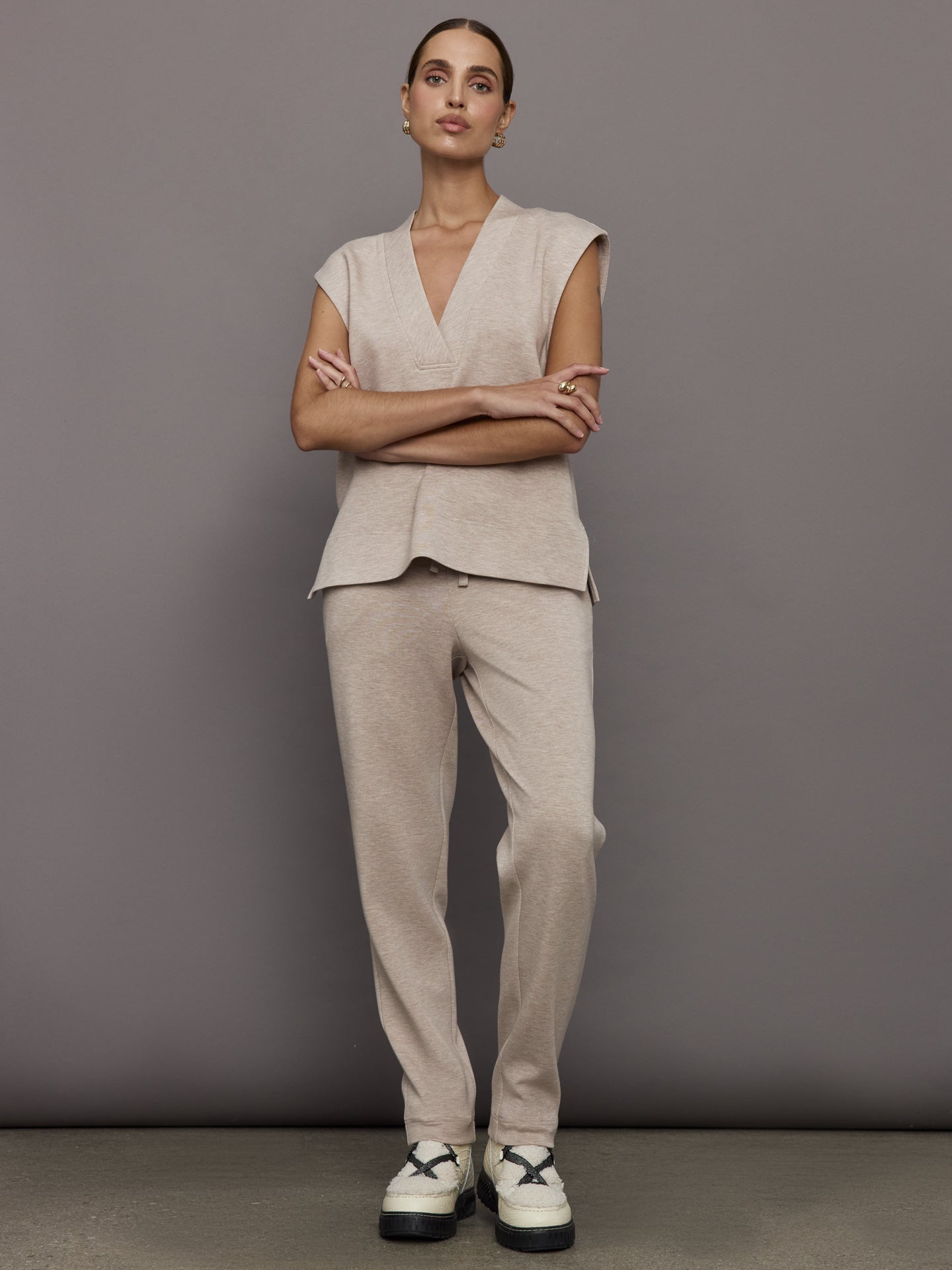 Carbon38 | V Neck Knit Vest in Interlock | Taupe Heather