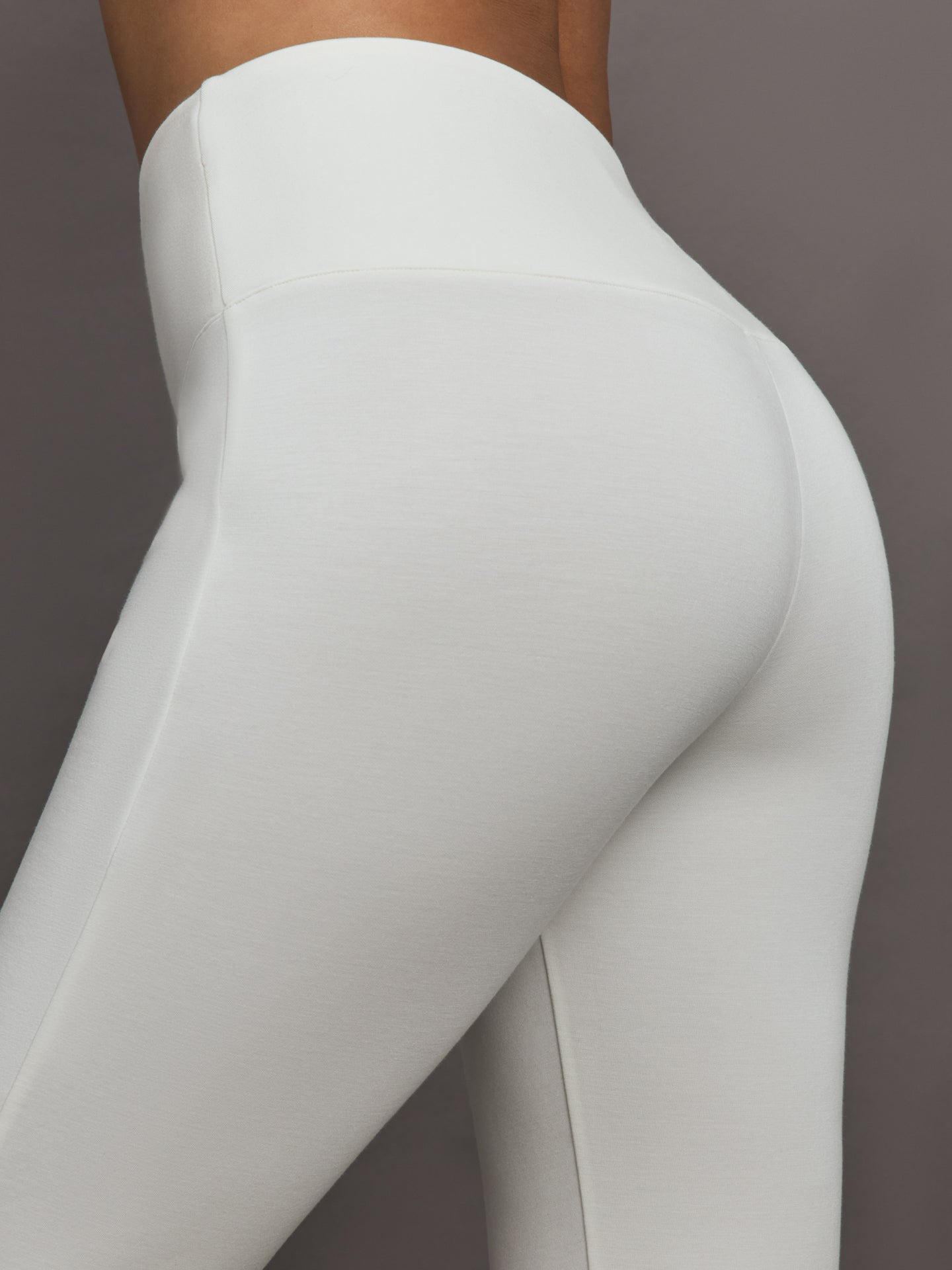 Carbon38 | Kick Flare Pant in Scuba | White