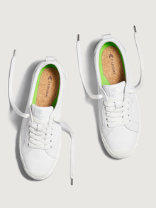 Cariuma | Oca Low | Off-White - Premium Leather