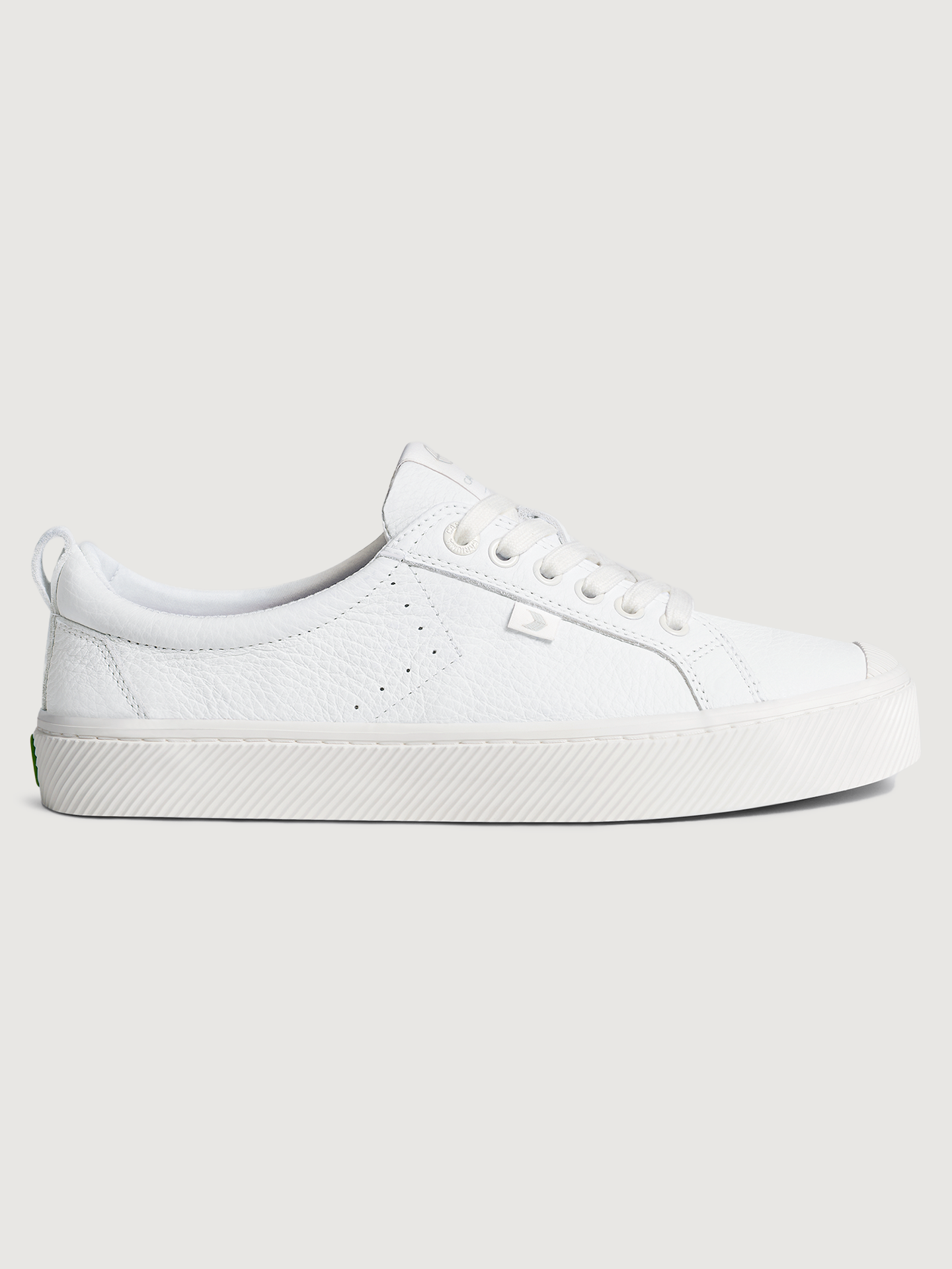 Cariuma | Oca Low | Off-White - Premium Leather