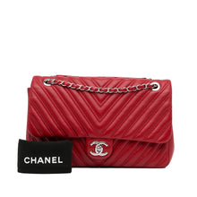 Chanel | Pre-Owned Jumbo Classic Lambskin Double Flap - II | Red