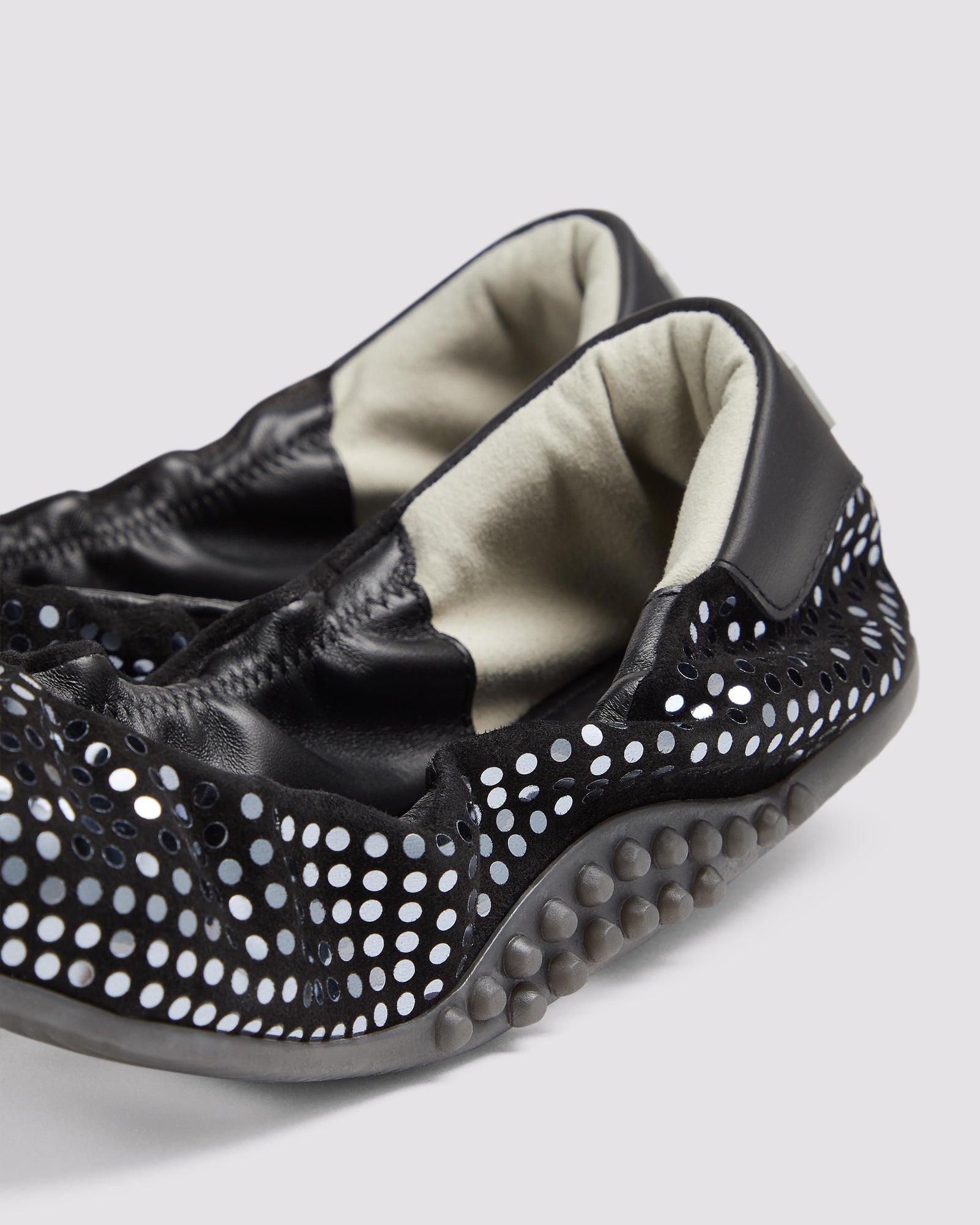 Women | Stella | Black/Silver