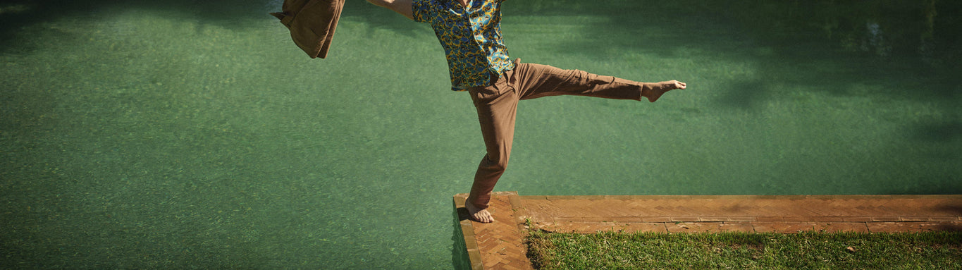 Carsyn Slim Fit Tapered Cotton-Linen Trousers Woven | Cinnamon Coffee